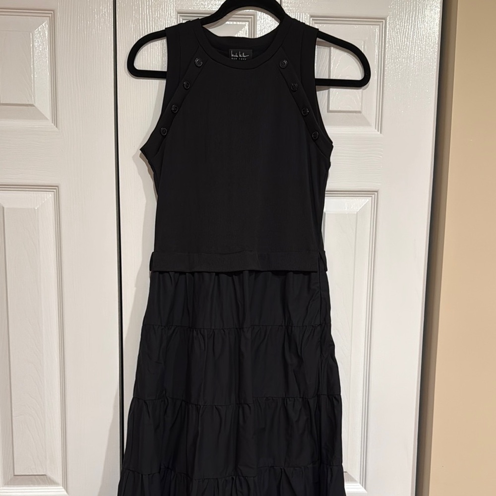 Elegant Black Sleeveless Dress